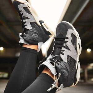 Air Jordan 6 Retro Tech Chrome